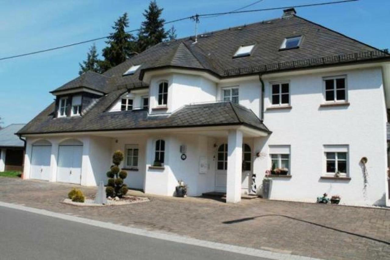Narzisse 3-4 Personen - Ferienwohnungen Wagner & Gaul Falkenauel Daleiden Luaran gambar